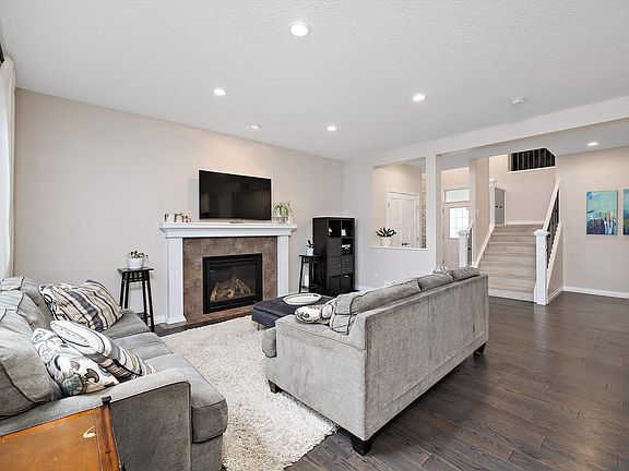 5th image of 4015 Alexander Way SW