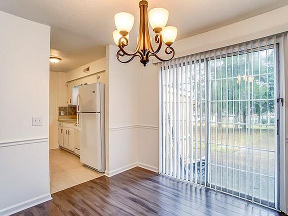 5th image of 3880 Priest Lake Dr APT 12