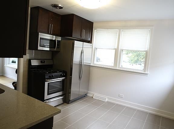 3rd image of 3238 Washington St