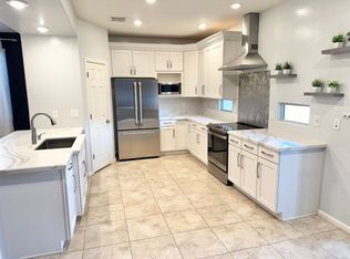 3870 E Balsam Dr, Chandler, AZ 85286