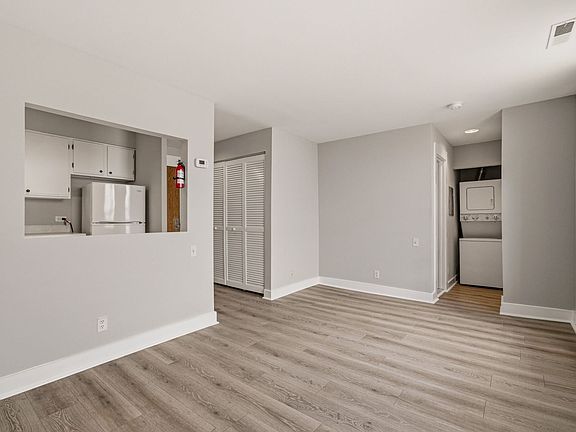 4th image of 2305 18th St NW APT 403