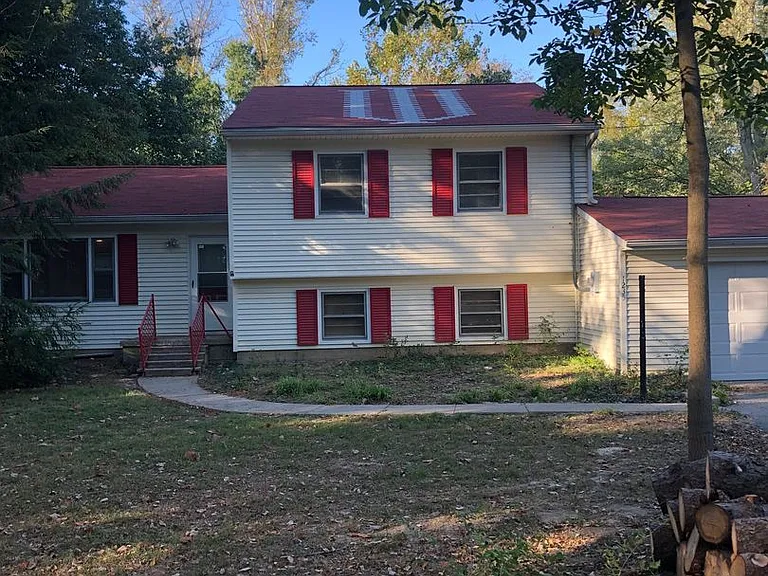 1235 E Matlock Rd — Photo 3