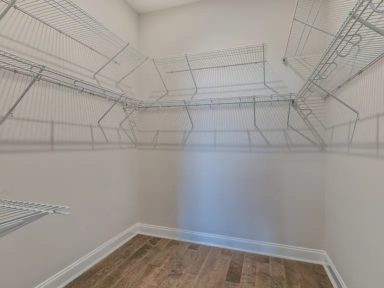 327 Fort Sullivan Dr — Photo 25