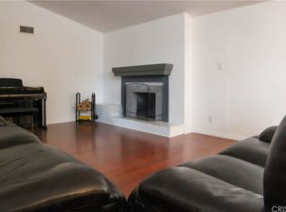 20407 Hart St, Winnetka, CA 91306