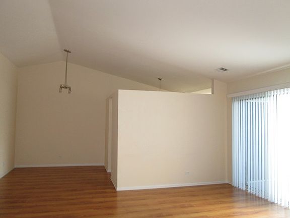 2nd image of 1745 Chesapeake Ln