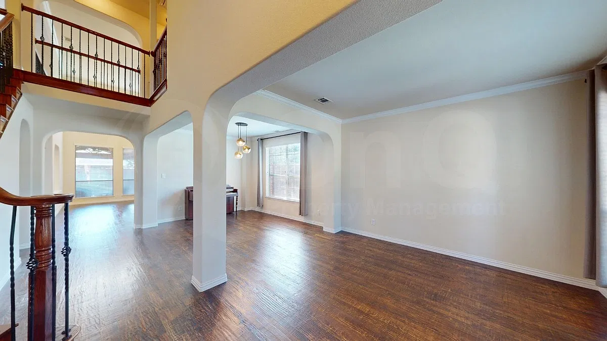 4 bed, 4.0 bath, 4039 sqft, $3,500 — Photo 3