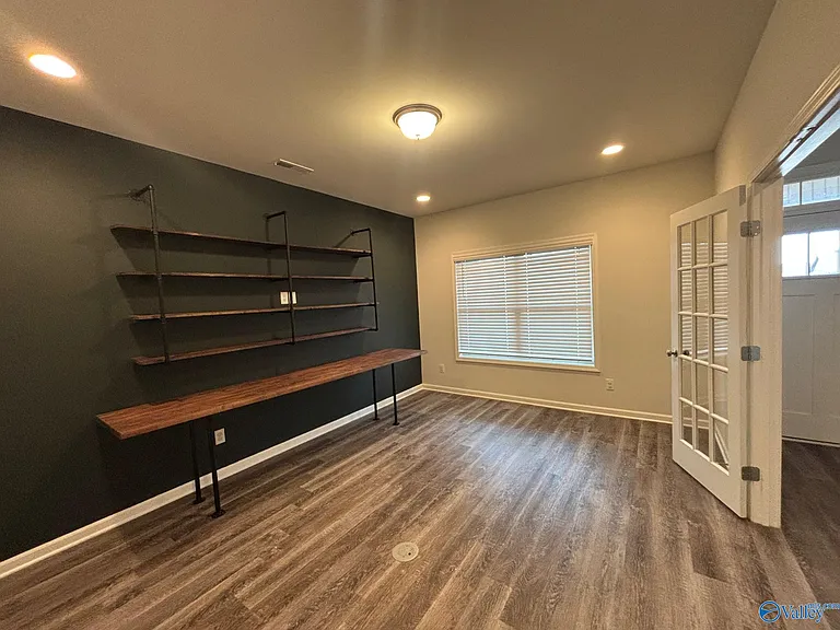 212 Oracle Cir — Photo 5