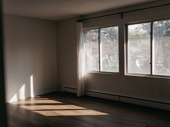 3rd image of 5343 Penn Ave S #7