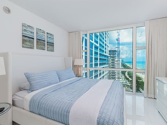 5th image of 6801 Collins Ave #C1403