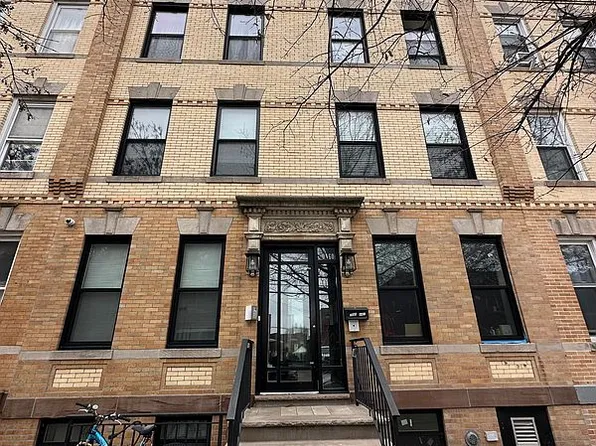 3060 44th St, Astoria, NY 11103