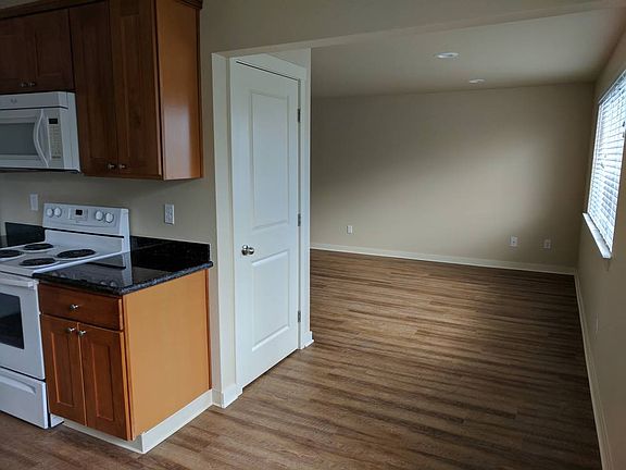 4th image of 3318 Chandler St APT 1-6