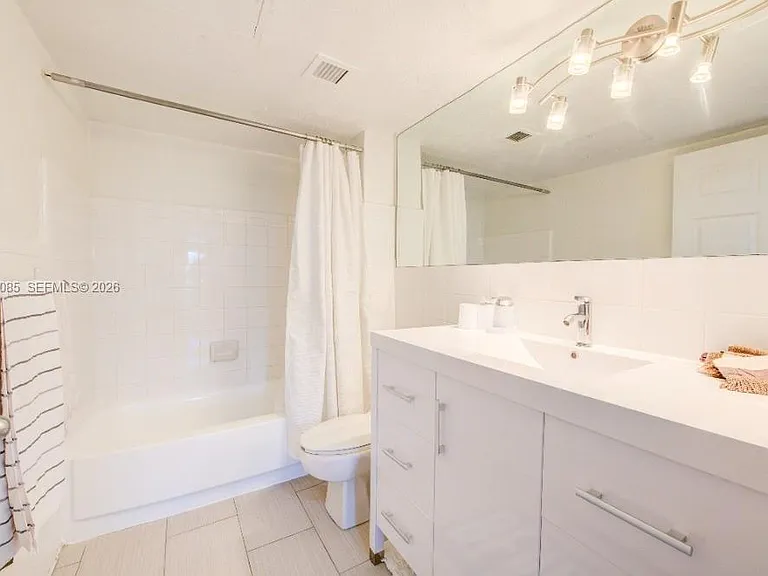 1500 Bay Rd #528S — Photo 4