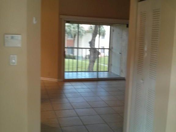 3rd image of 1134 The Pointe Dr