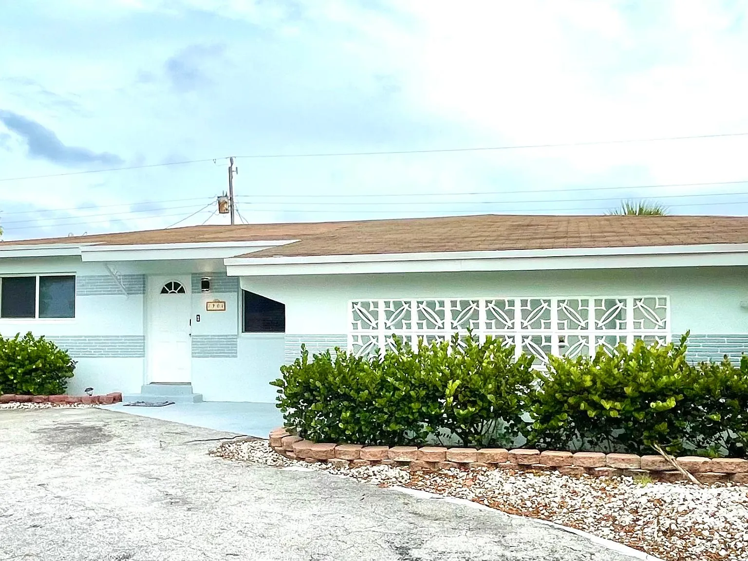 7904 Miramar Pkwy — Photo 4