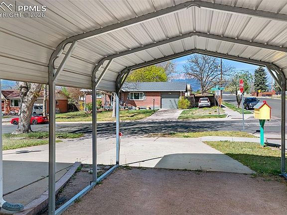 4th image of 1115 Kingsley Dr