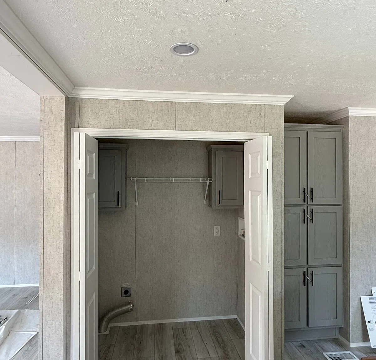3 bed, 2.0 bath, 1456 sqft, $1,800 — Photo 4