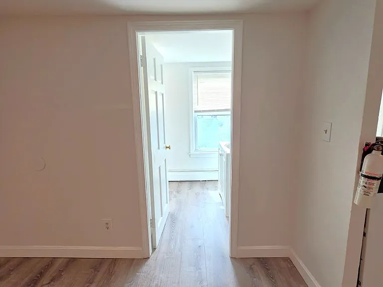 22 Johnson Street — Photo 14