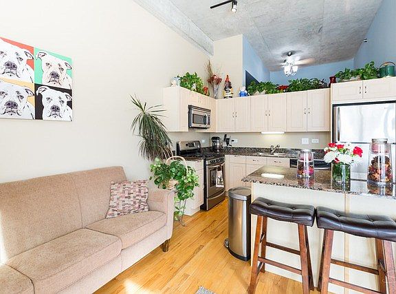 5th image of 1620 S Michigan Ave Unit 1214