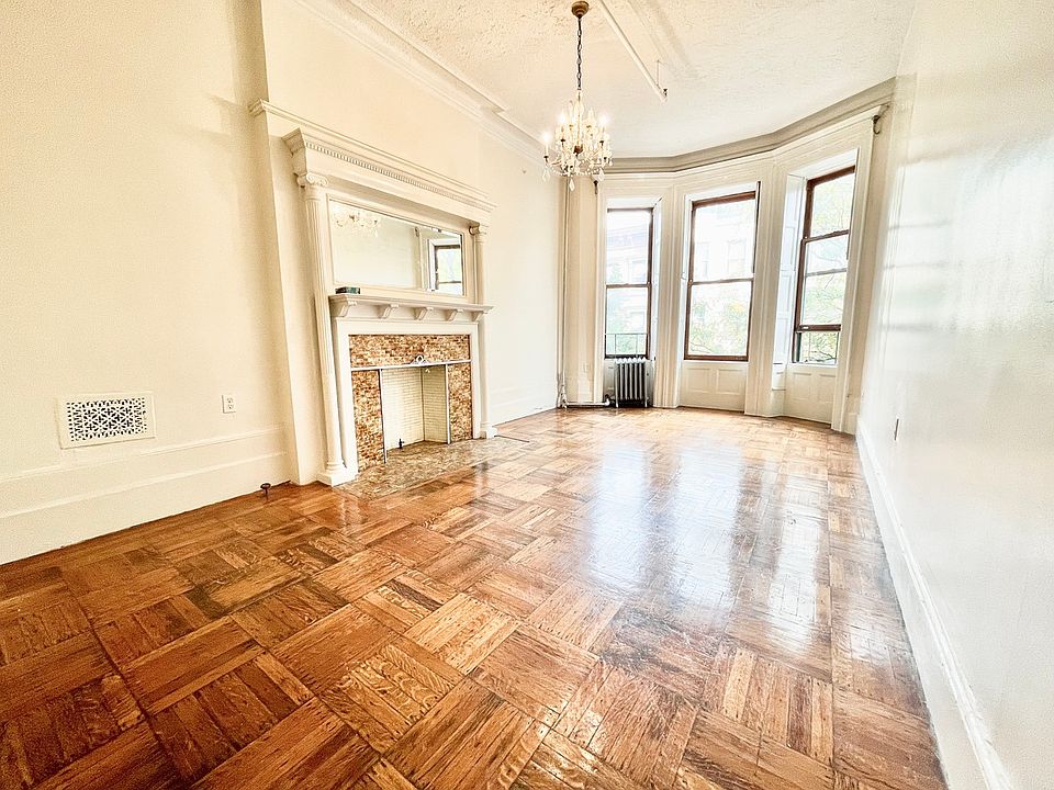 1st image of 142 W 119th St APT 4
