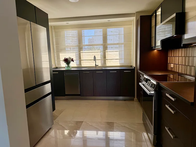 1 Taft St #4A — Photo 4