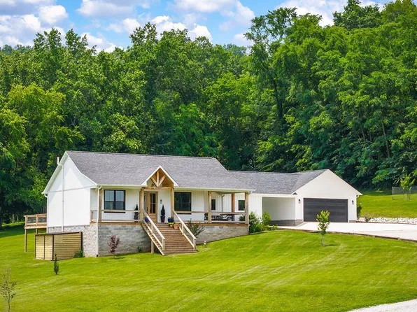 17124 Old Kentucky Rd, Walling, TN 38587