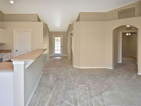 2nd image of 1014 Kismet Pkwy E