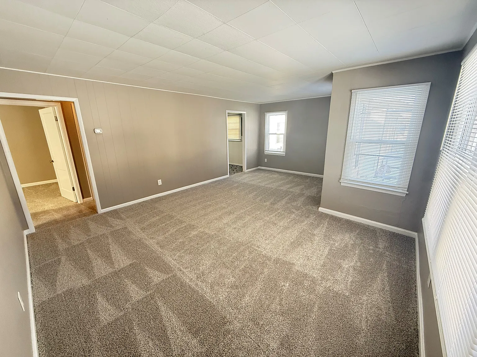 2 bed, 1016 sqft, $1,250 — Photo 2