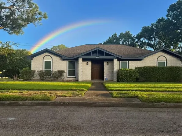9303 Sharpview Dr, Houston, TX 77036