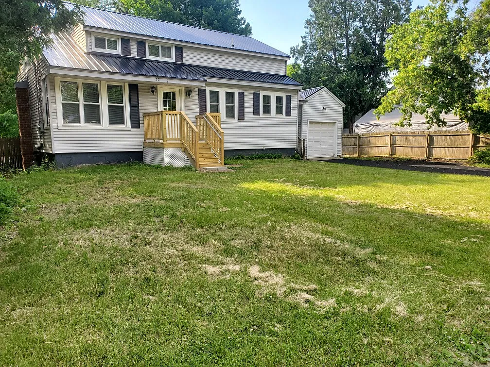 4 bed, $3,000 — Photo 2