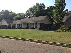 2nd image of 2614 Mahogany Dr