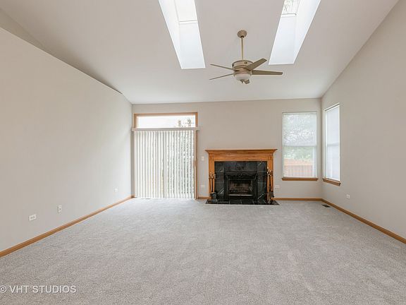 4th image of 375 Havenwood Dr