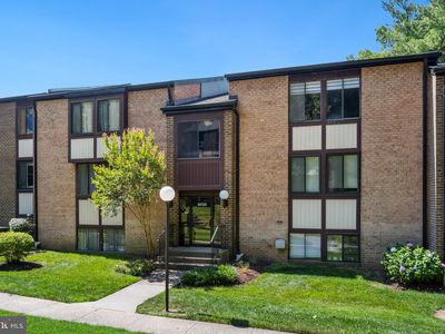 9733 Kings Crown Ct APT 202, Fairfax, VA, 22031