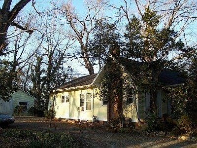 1st image of 3 Davie Cir