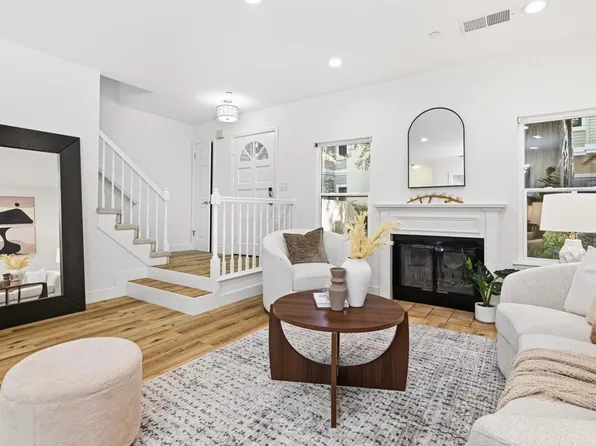 939 La Mesa Ter Unit C, Sunnyvale, CA 94086