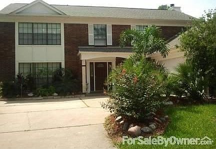 1st image of 15023 Berkshire Green Dr