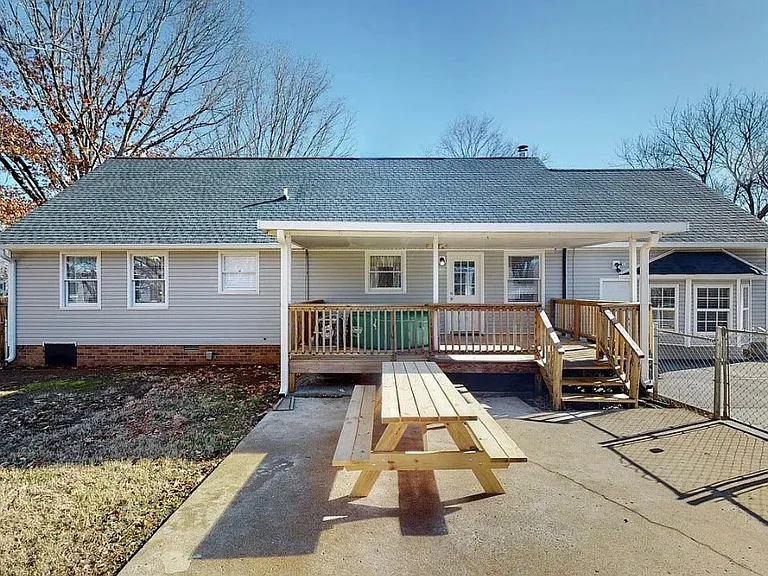 132 Fox Ridge Dr — Photo 20