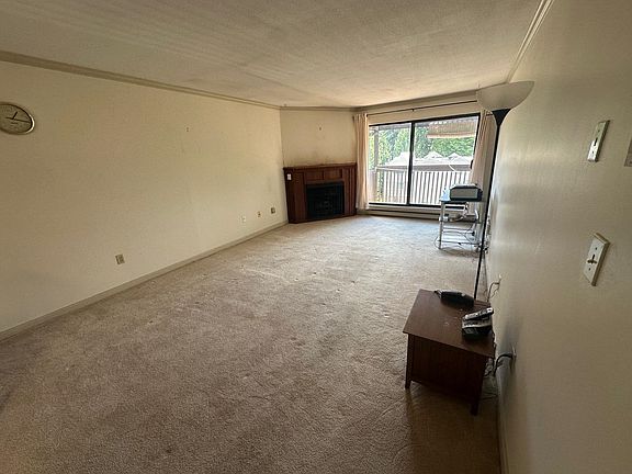 5th image of 9682 134th St #401