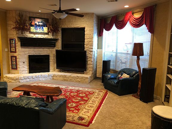 5th image of 129 Dickens Dr