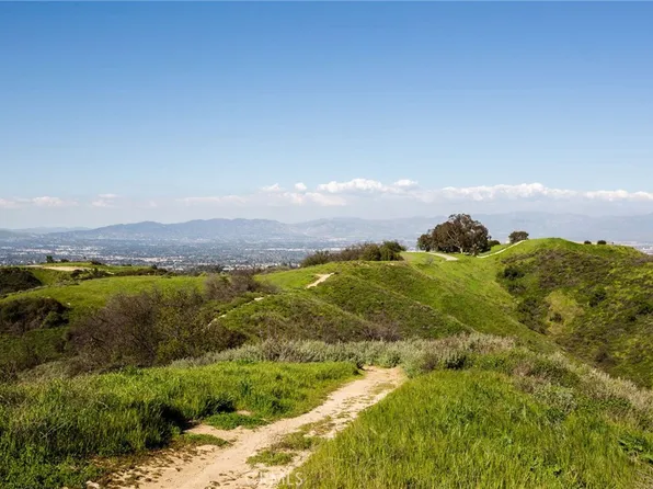 1 Mulholland Hwy, Topanga, CA 90290