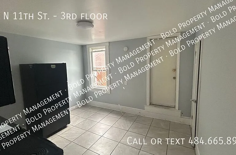 40 N 11th St #3 — Photo 3