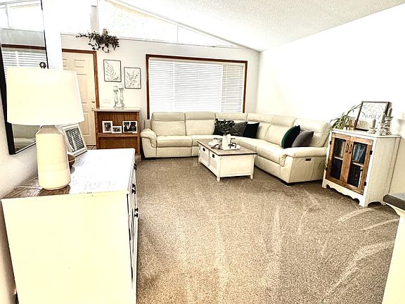 3rd image of 1091 Long Ridge Dr