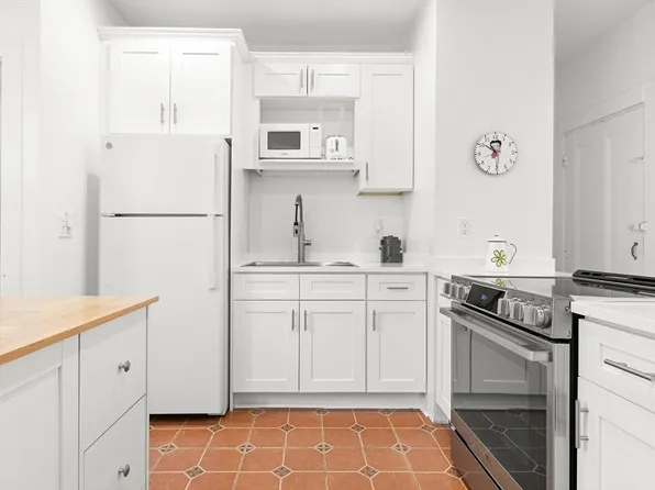 244 Cypress St #2, Brookline, MA 02445