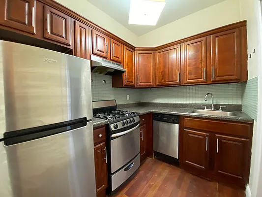 Rented by Simply Brooklyn Realty Inc | media 4