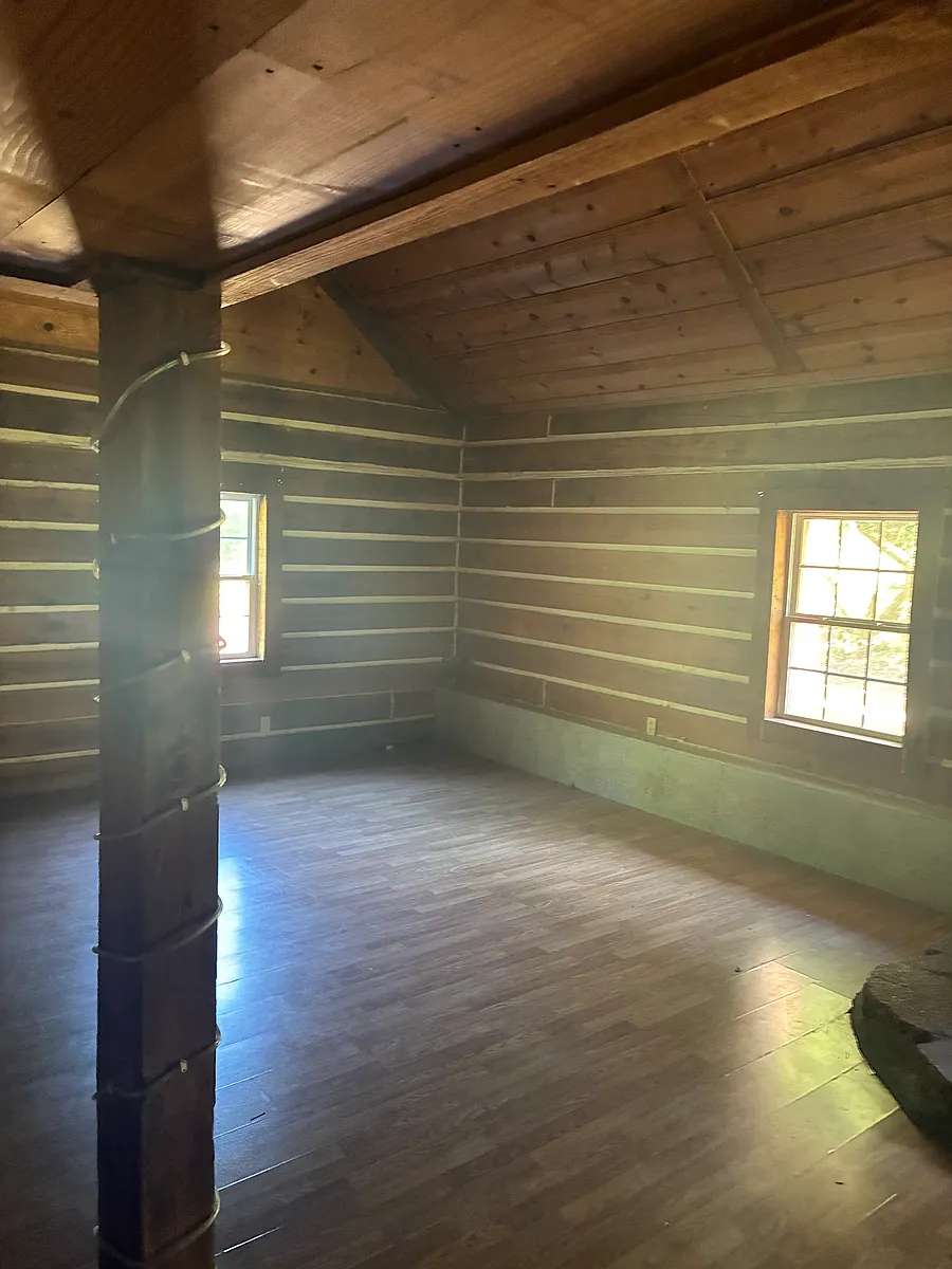 Building Photo - 227 Oak Tree Dr