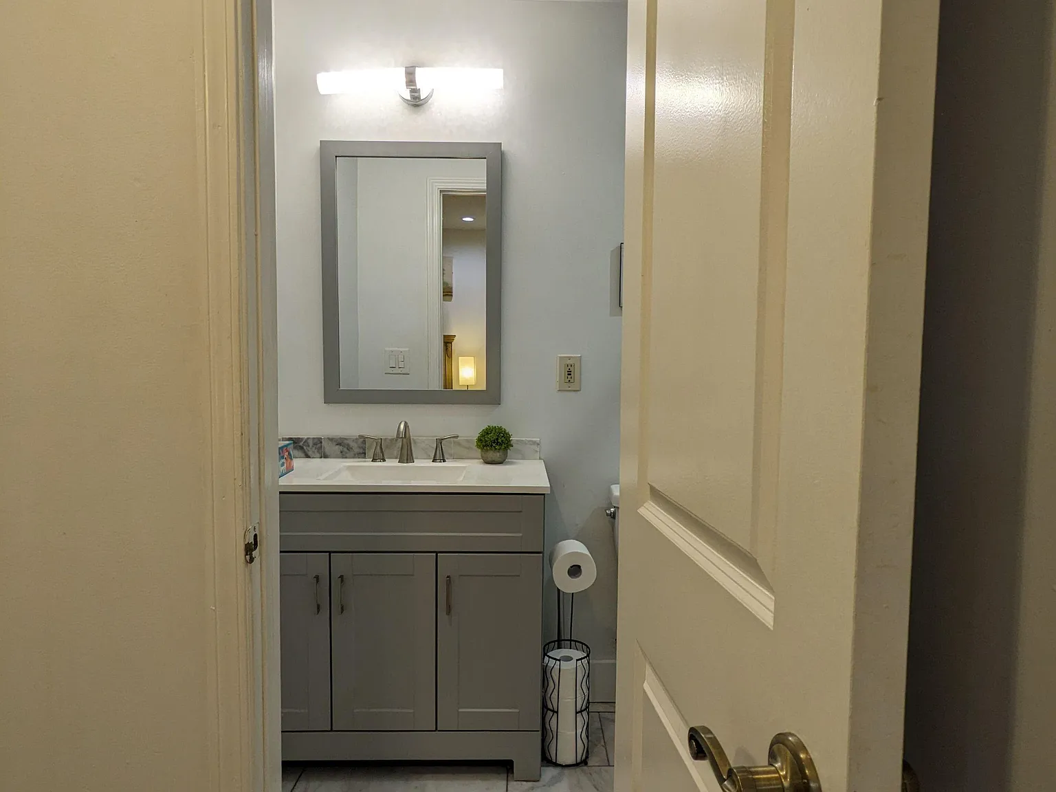 4 bed, 4.0 bath, 3000 sqft, $1,481 — Photo 3
