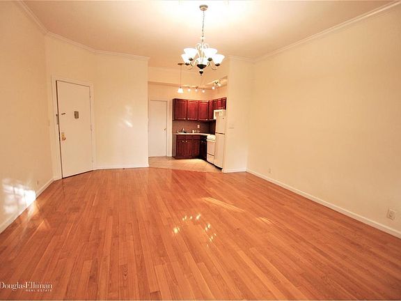 2nd image of 320 W 106th St APT 1F