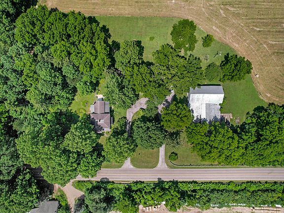 4th image of 530 Newton Rd