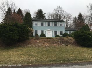 25 Valley View Dr, Mountain Top, PA