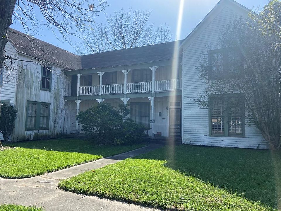 1st image of 2400 Avenue F