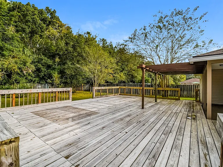 1299 Summit Oaks Dr E — Photo 15